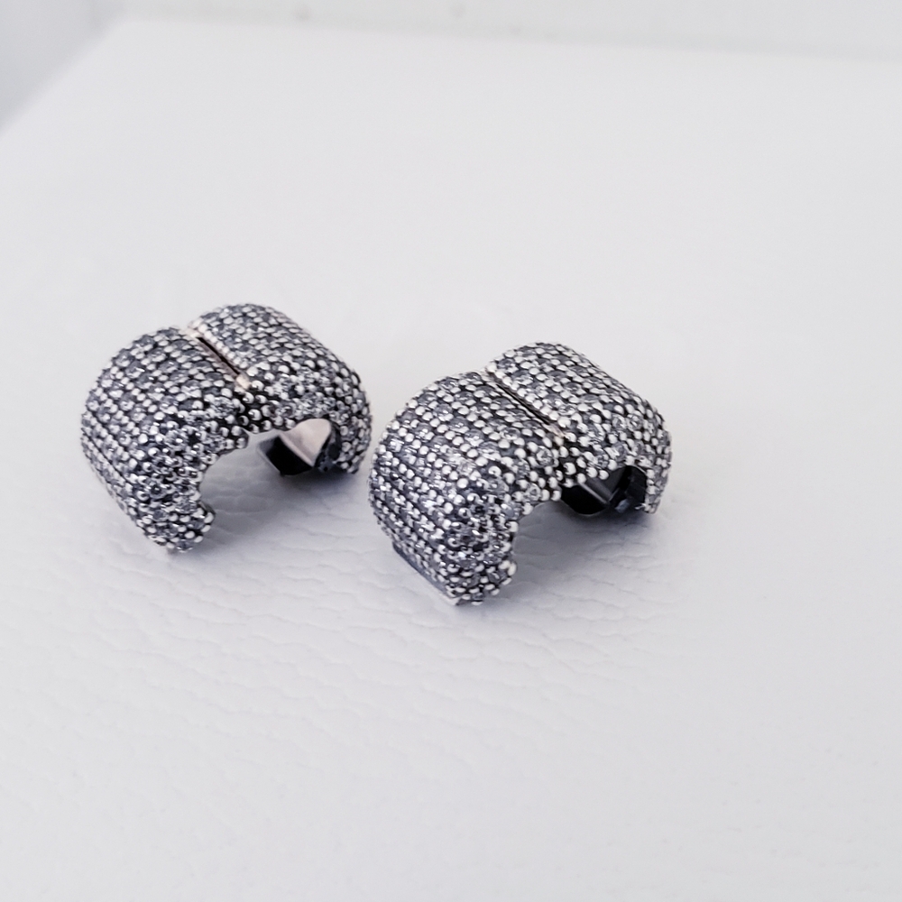 Authentic Pandora Bracelet Set - Picture 12 of 13